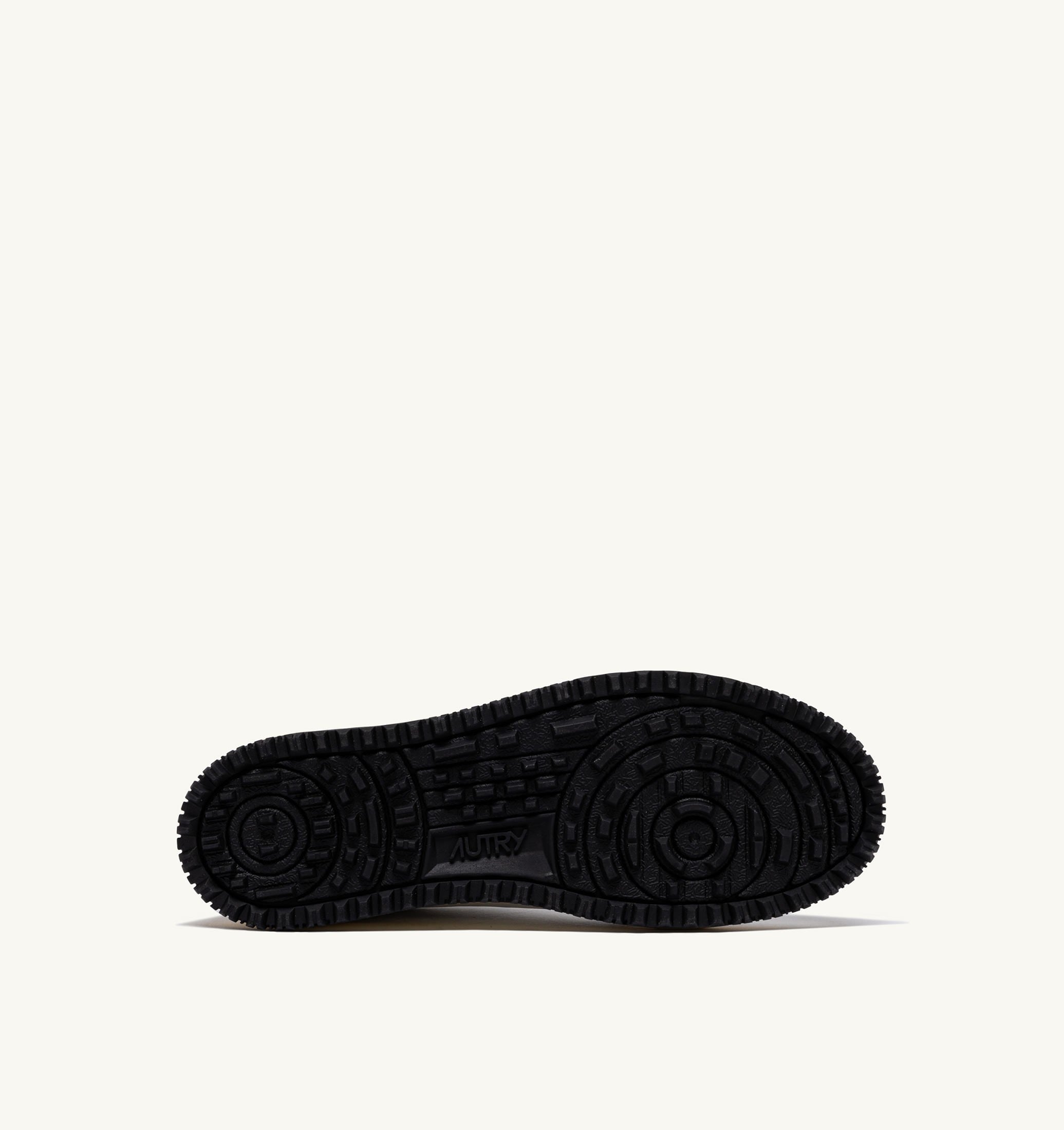 BASKETS GOLF LOW EN CUIR COLORIS BLANC ET NOIR