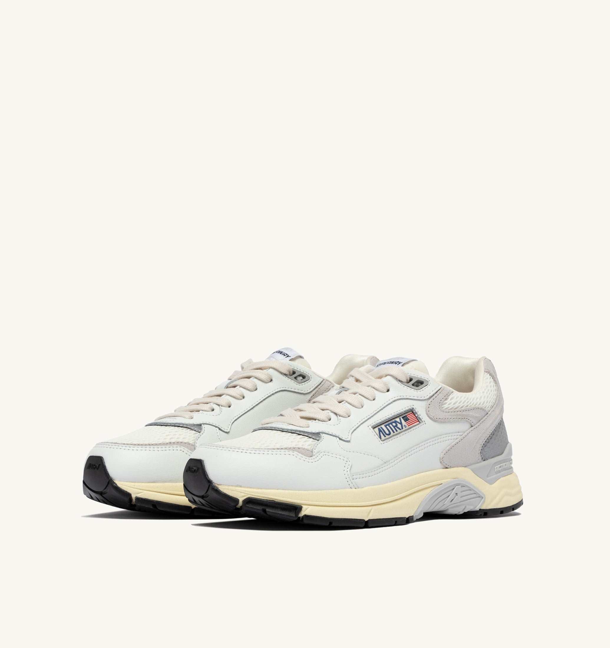 BASKETS HYPERWAY EN MESH ET CUIR BLANC ET GRIS