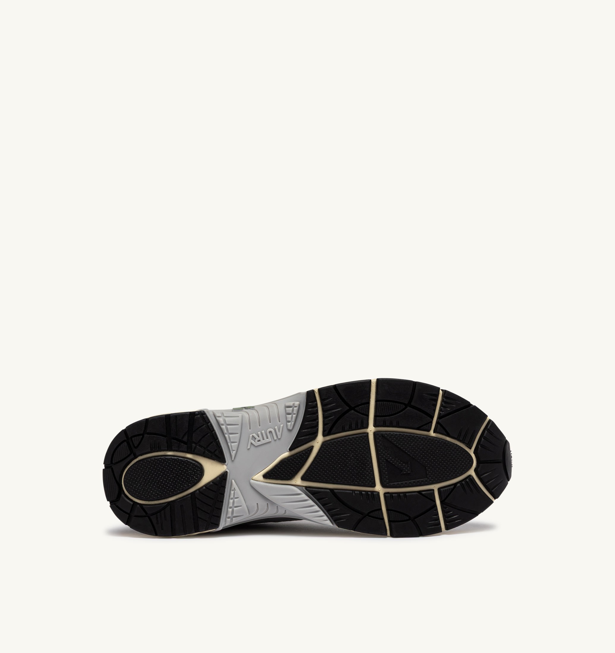 BASKETS HYPERWAY EN CUIR SYNTHÉTIQUE ET MESH ARGENT TEA ET BLAKENED PEARL