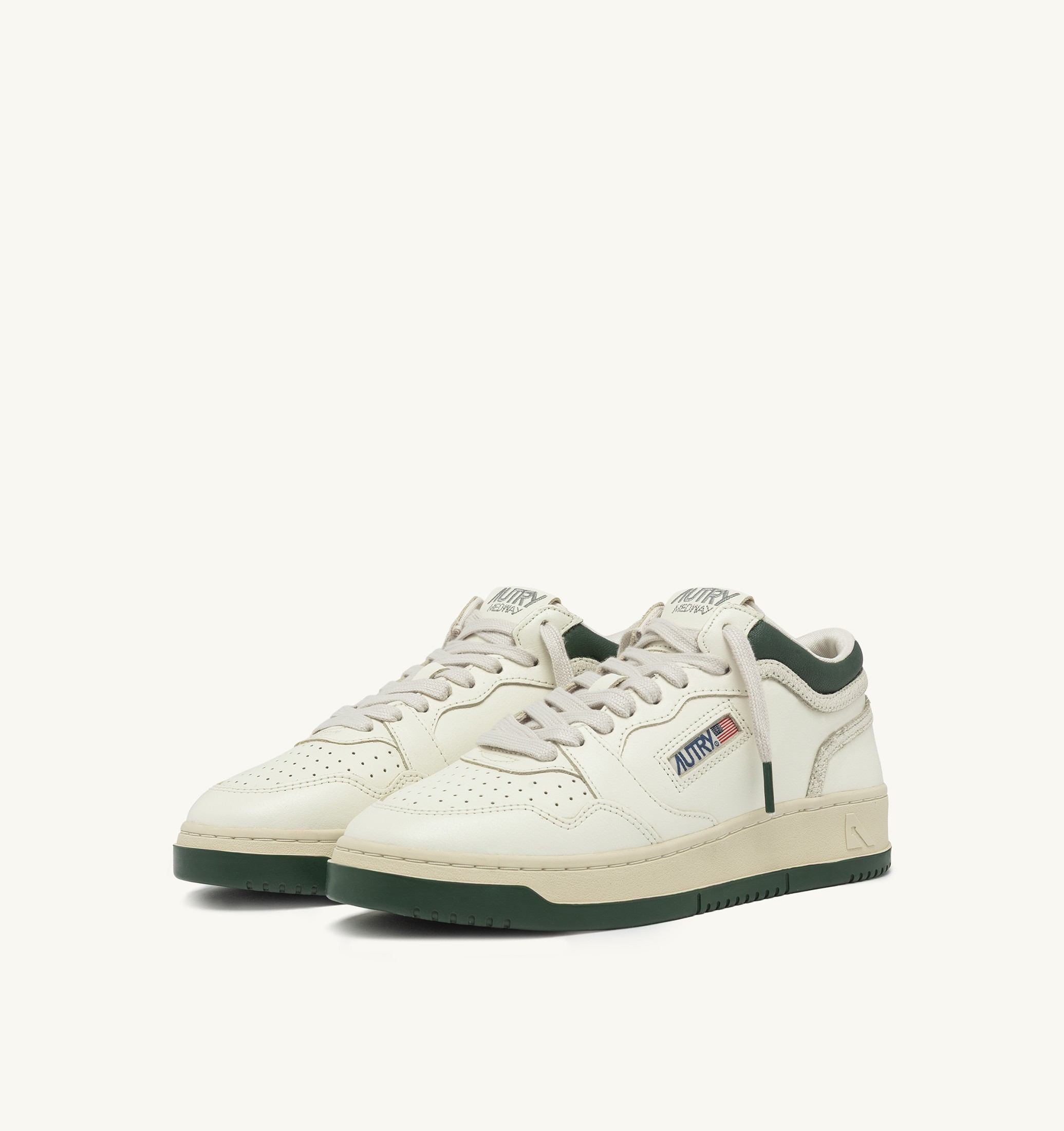 BASKETS MED-WAY EN CUIR COLORIS MARSHMALLOW ET MOUNTAIN