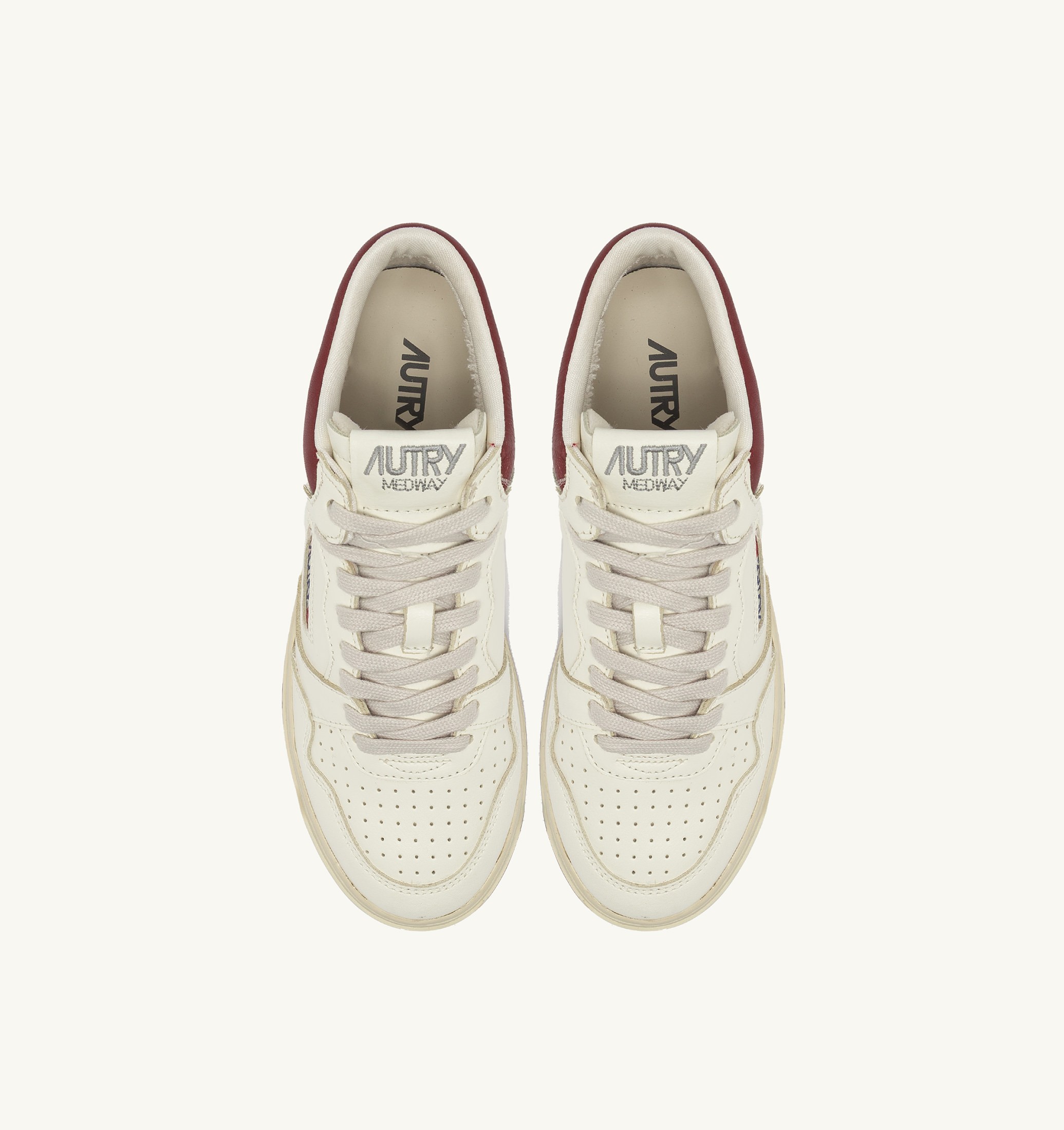 BASKETS MED-WAY EN CUIR COLORIS MARSHMALLOW ET SYRAH