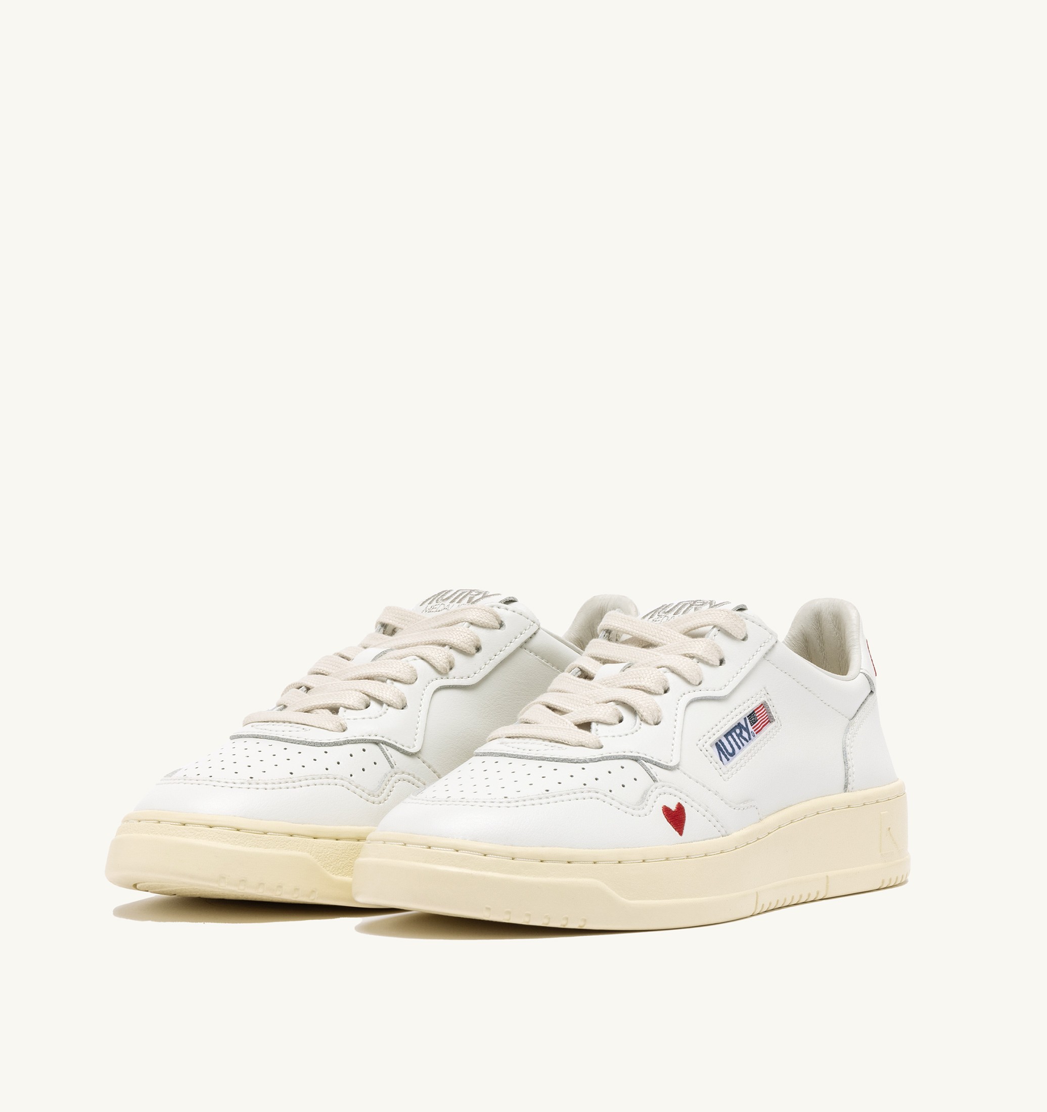 BASKETS MEDALIST 'LOVE' EN CUIR BLANC ET ROUGE