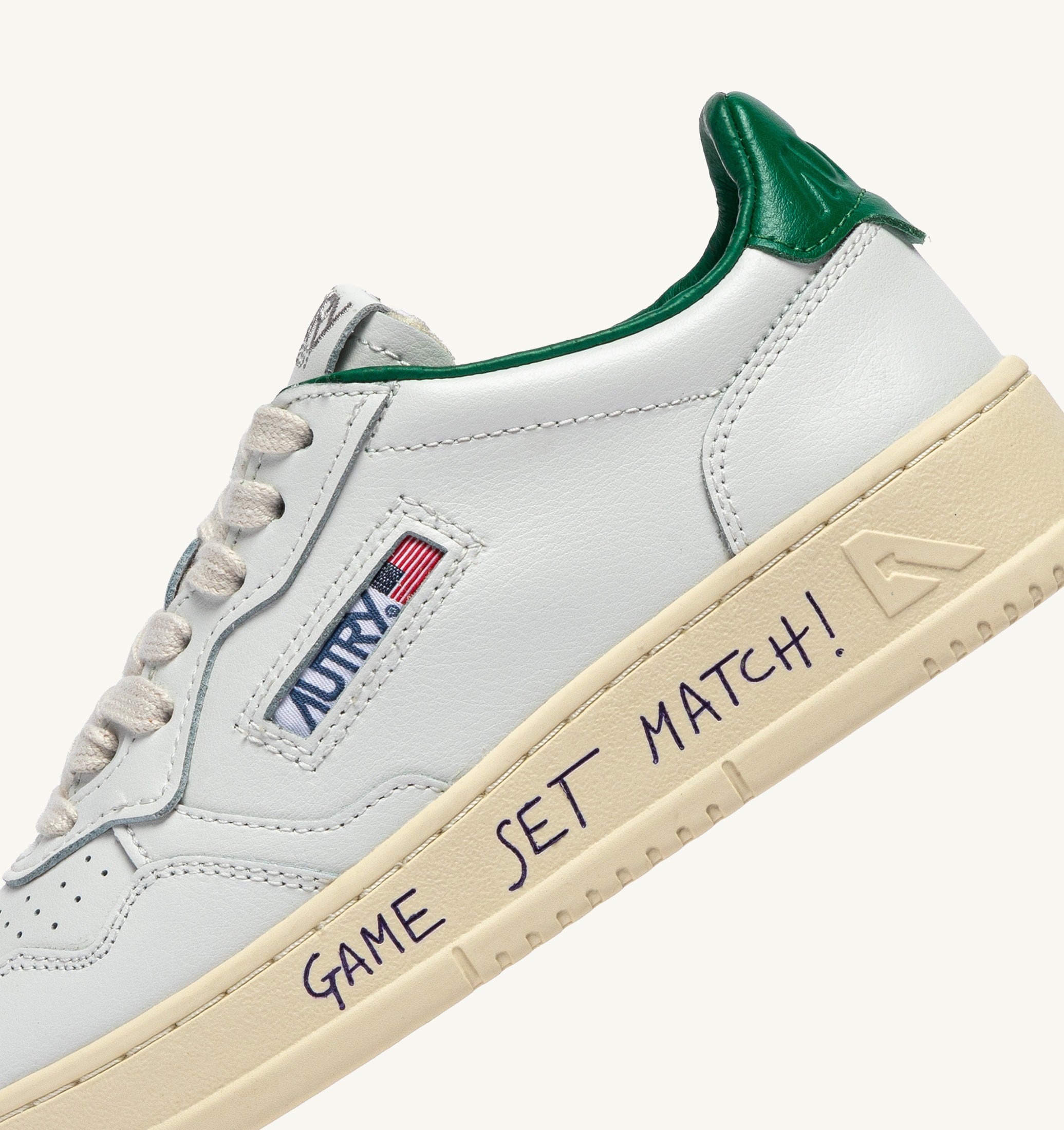 BASKETS MEDALIST LOW EN CUIR BLANC ET GREEN JACKET AVEC LETTERING