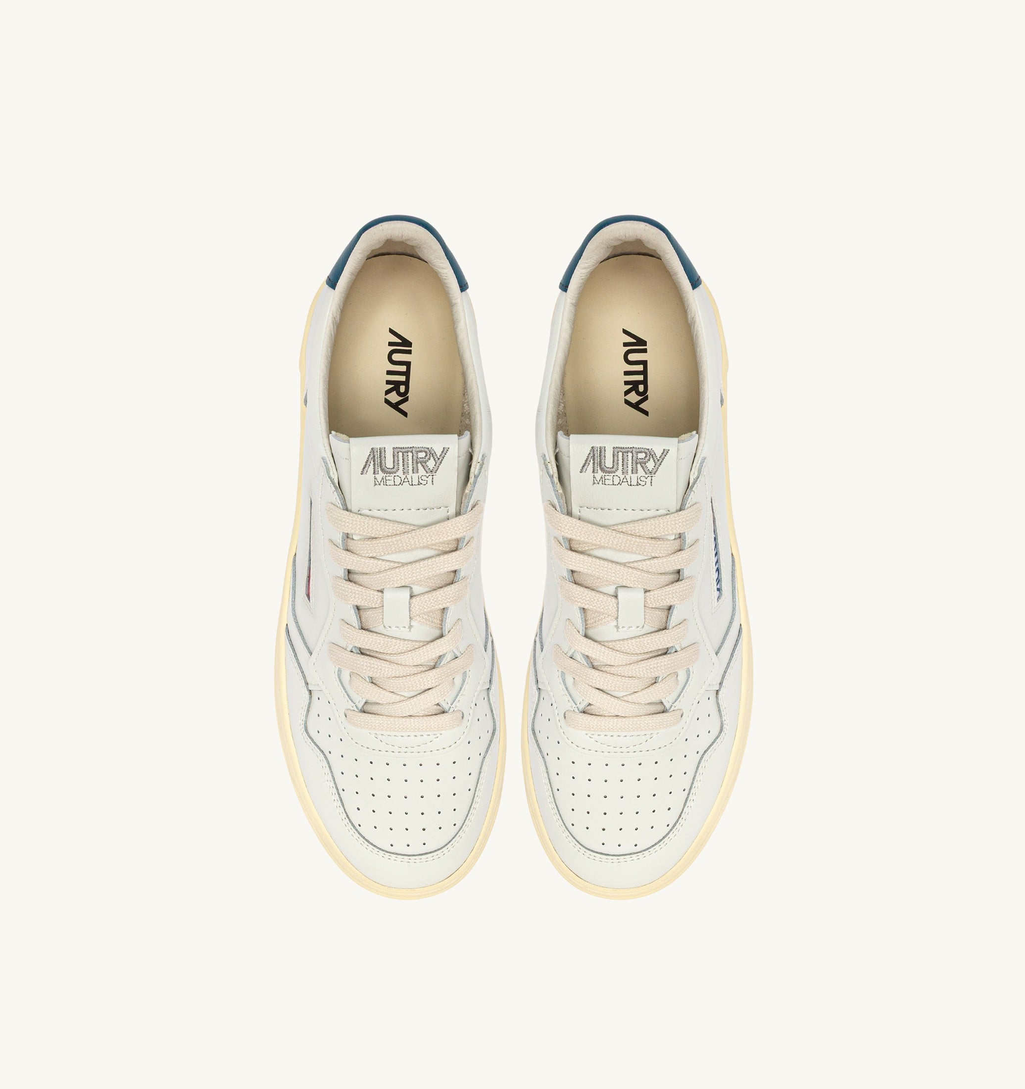 BASKETS MEDALIST LOW EN CUIR BLANC ET MALLARD BLUE