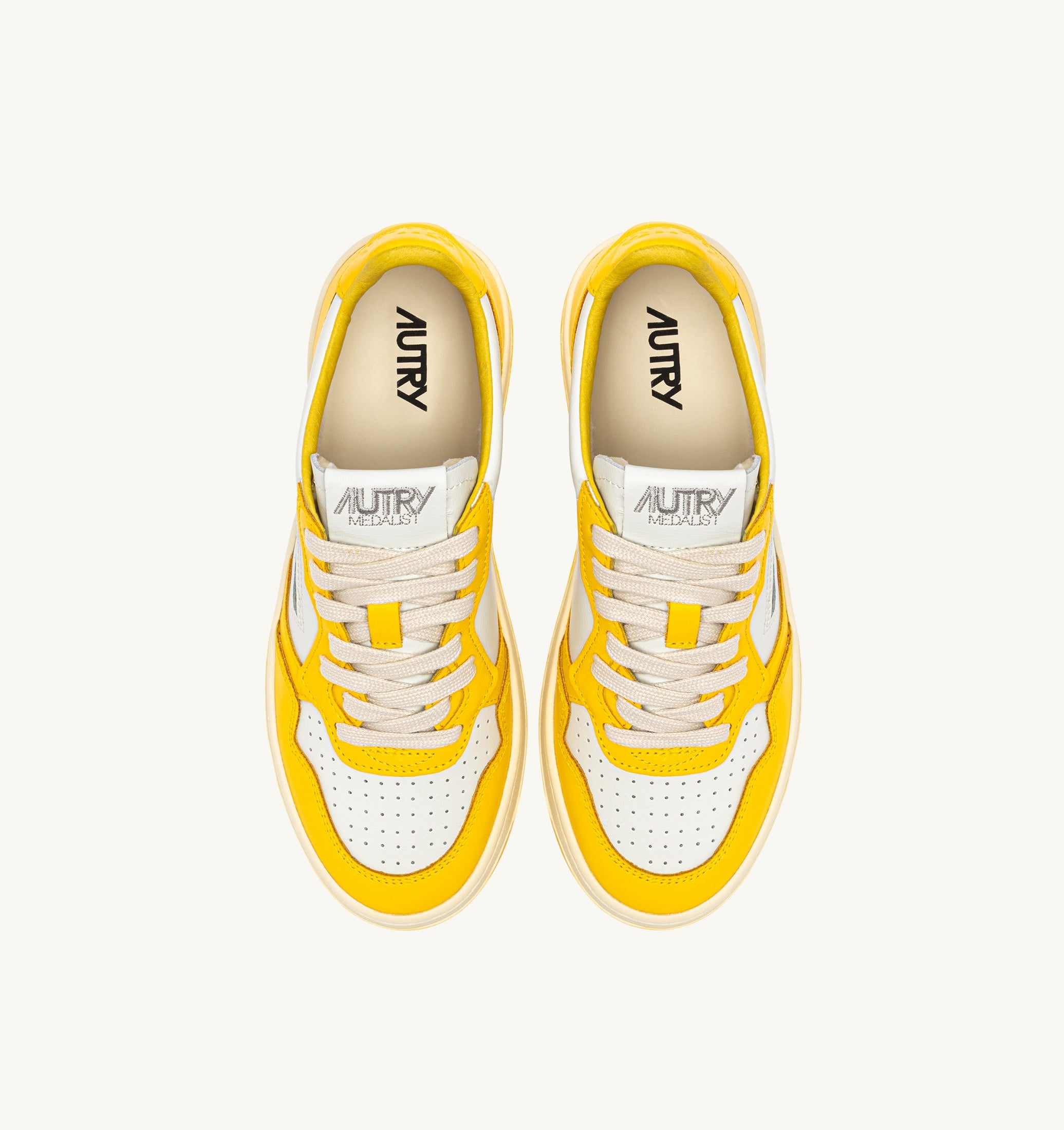 BASKETS MEDALIST LOW EN CUIR BLANC ET SLICKER