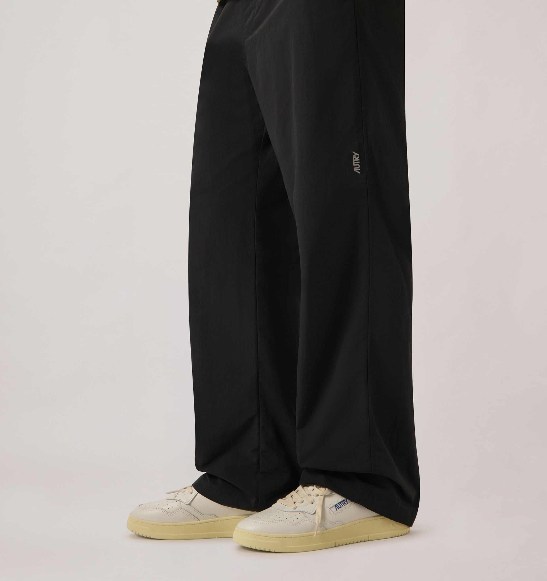 BASKETS MEDALIST LOW EN CUIR BLANC ET DAIM SNOW WHITE
