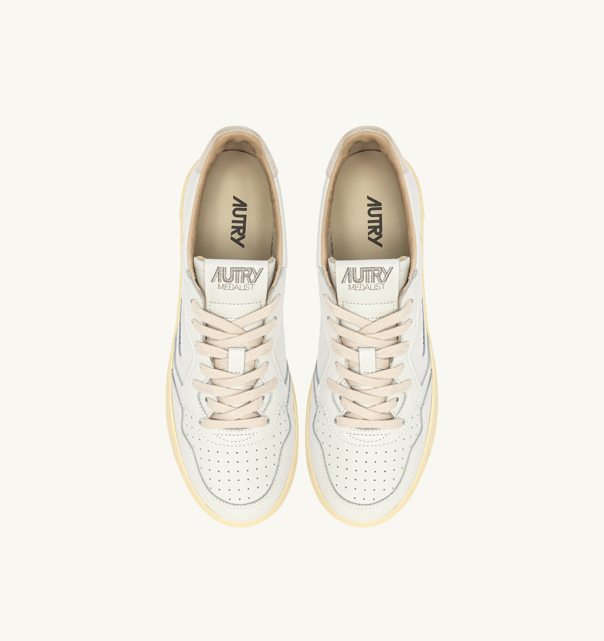 BASKETS MEDALIST LOW EN CUIR BLANC ET DAIM SNOW WHITE