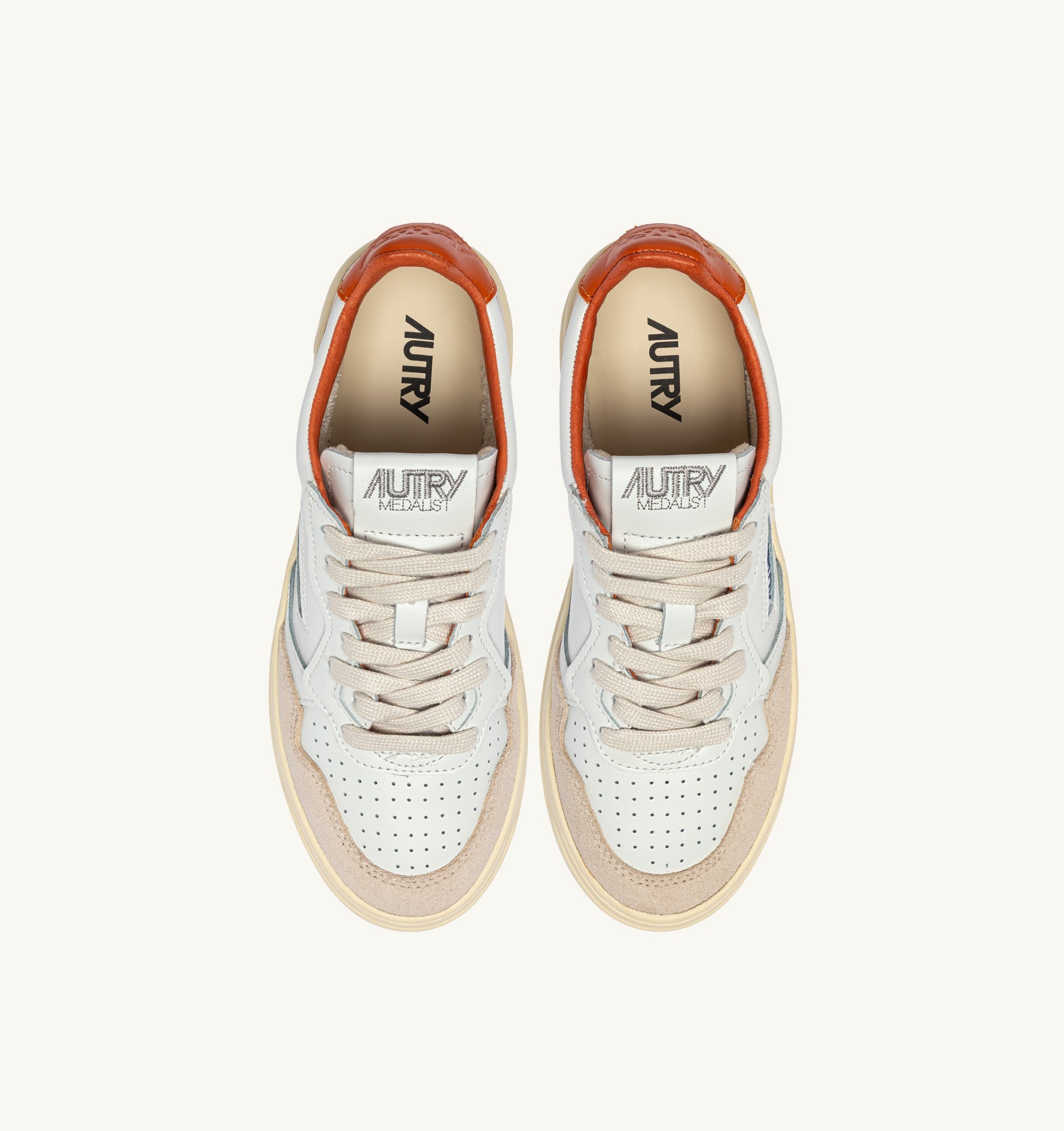 BASKETS MEDALIST LOW EN CUIR ET DAIM BLANC ET HAWAIIAN SUNSET AVEC LETTERING