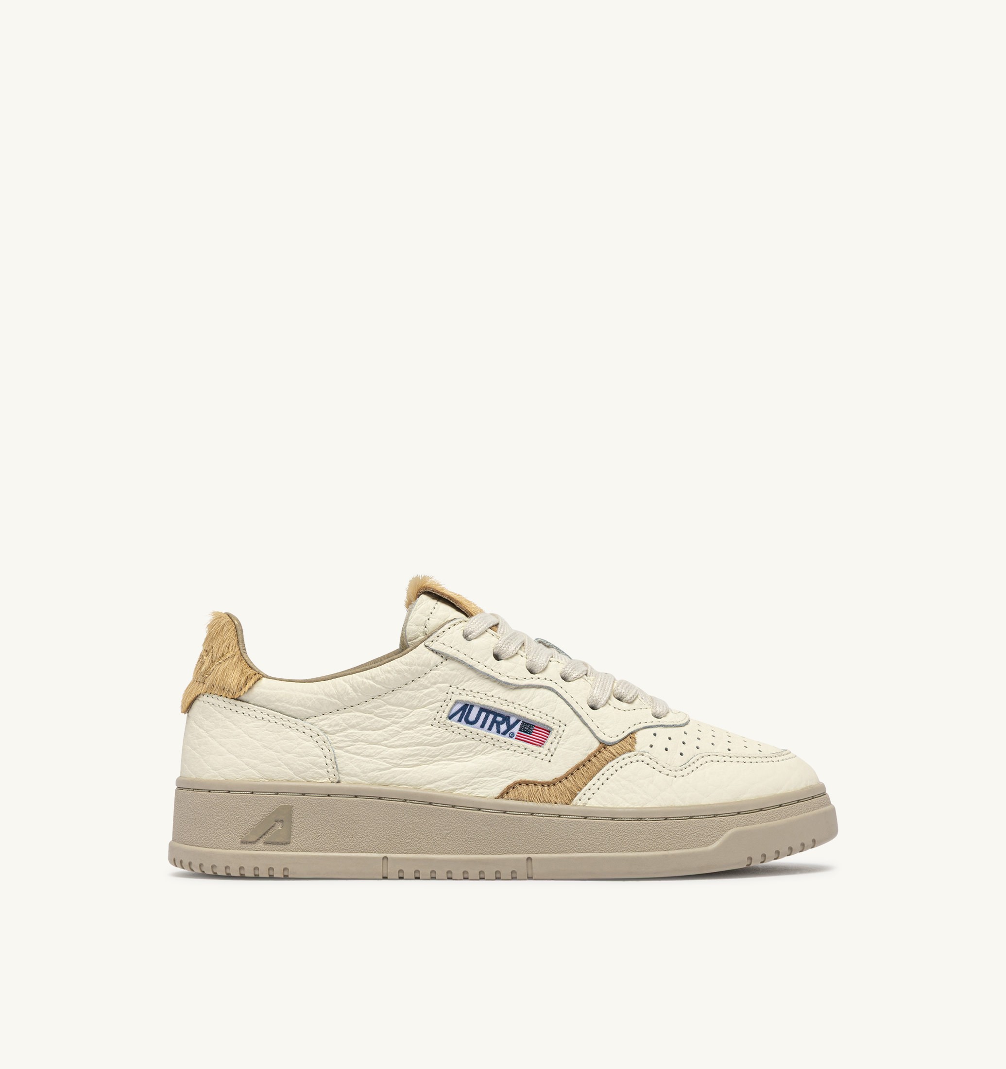BASKETS MEDALIST LOW EN CUIR SAND