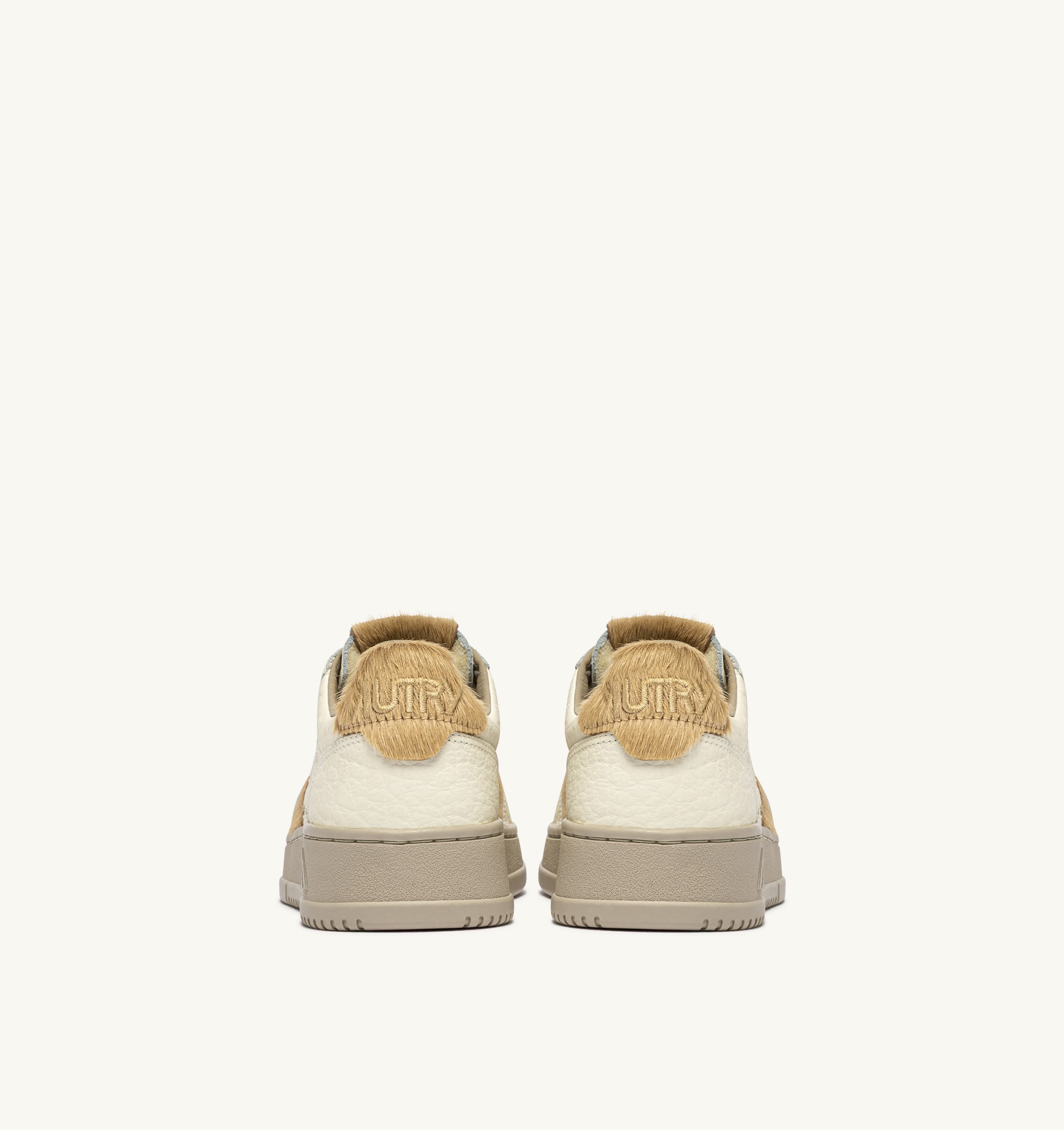BASKETS MEDALIST LOW EN CUIR SAND
