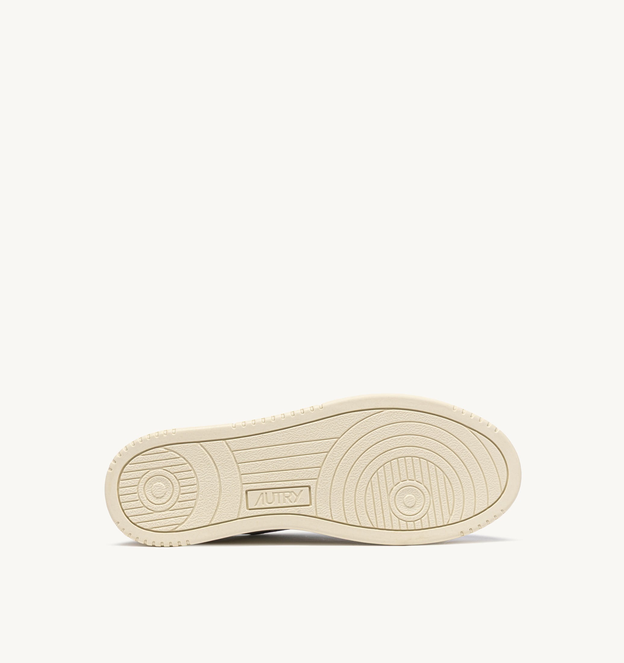 BASKETS MEDALIST LOW EN DAIM CIGAR ET BLANC