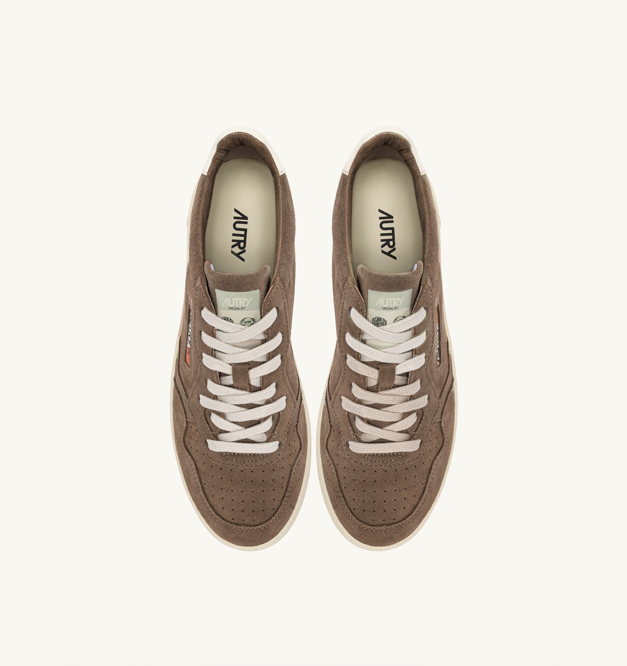 BASKETS MEDALIST LOW EN DAIM CIGAR ET BLANC