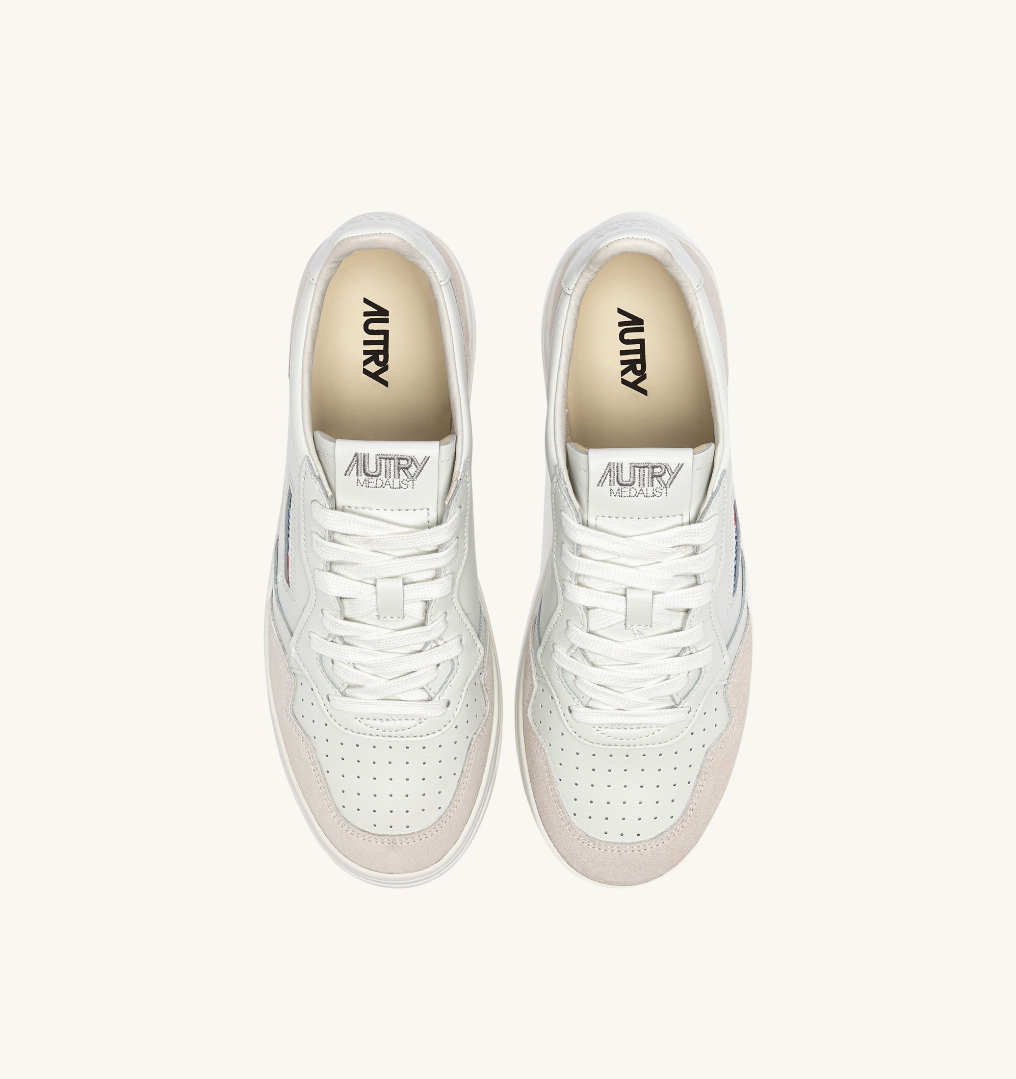 BASKETS MEDALIST LOW EN DAIM ET CUIR BLANC
