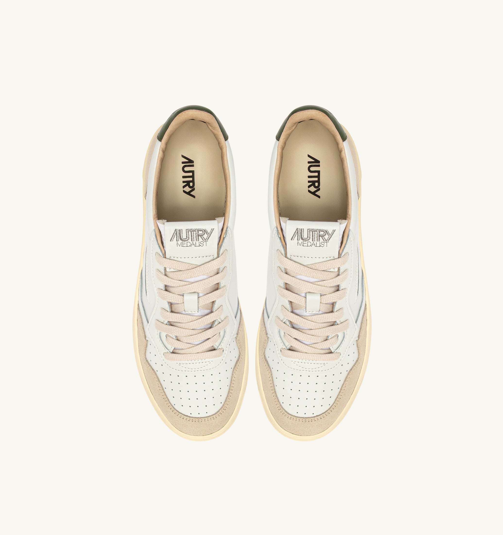 BASKETS MEDALIST LOW EN DAIM ET CUIR BLANC ET BRONZE GREEN