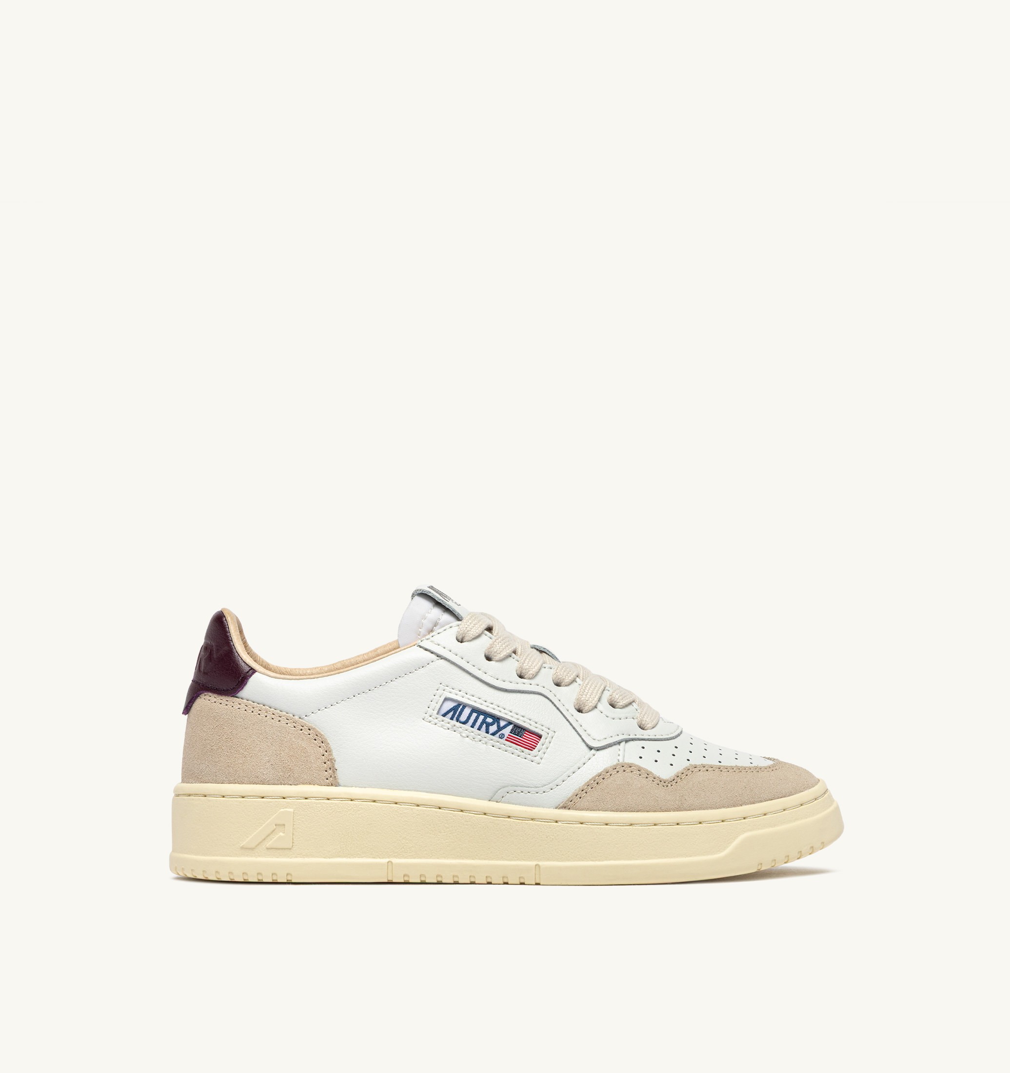 BASKETS MEDALIST LOW EN DAIM ET CUIR BLANC ET FIG