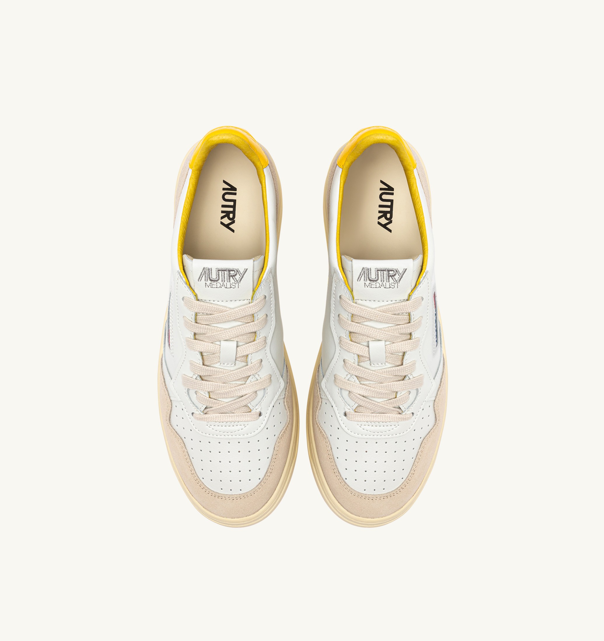 BASKETS MEDALIST LOW EN DAIM ET CUIR BLANC ET SLICKER