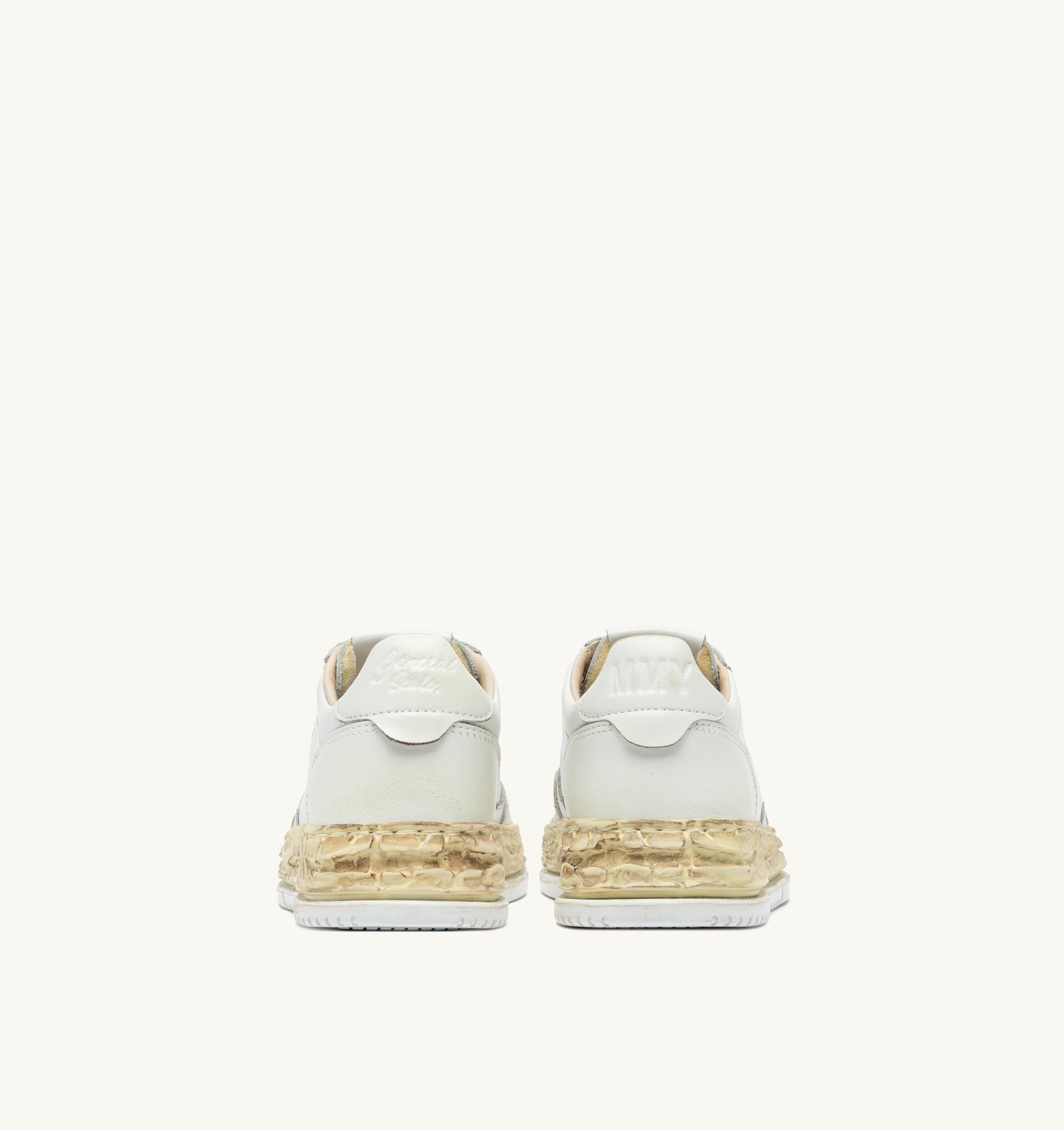 BASKETS MEDALIST LOW SUPER VINTAGE 'AUTRY X MAISON MIHARA YASUHIRO GENERAL SCALE' EN CUIR BLANC