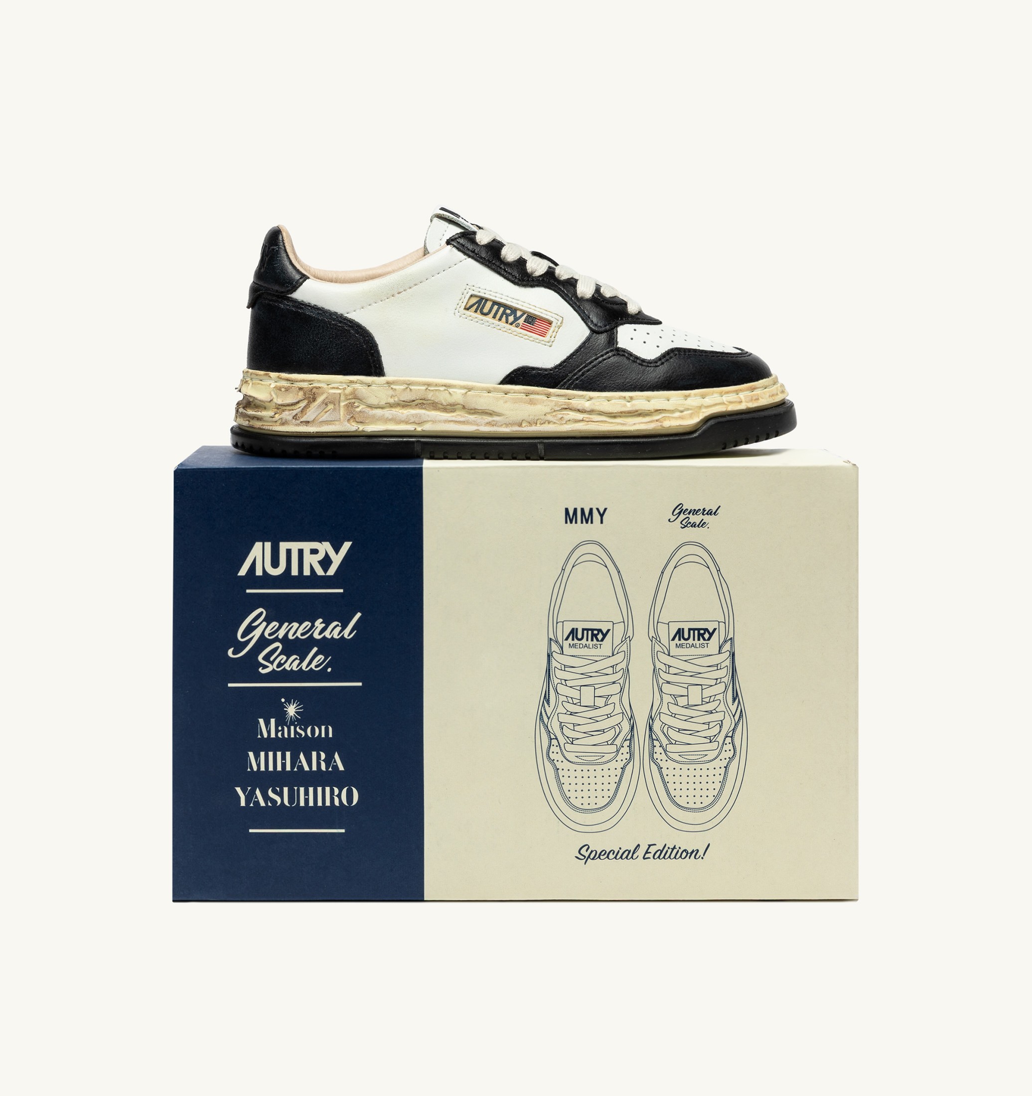 BASKETS MEDALIST LOW SUPER VINTAGE 'AUTRY X MAISON MIHARA YASUHIRO GENERAL SCALE' BLANC ET NOIR