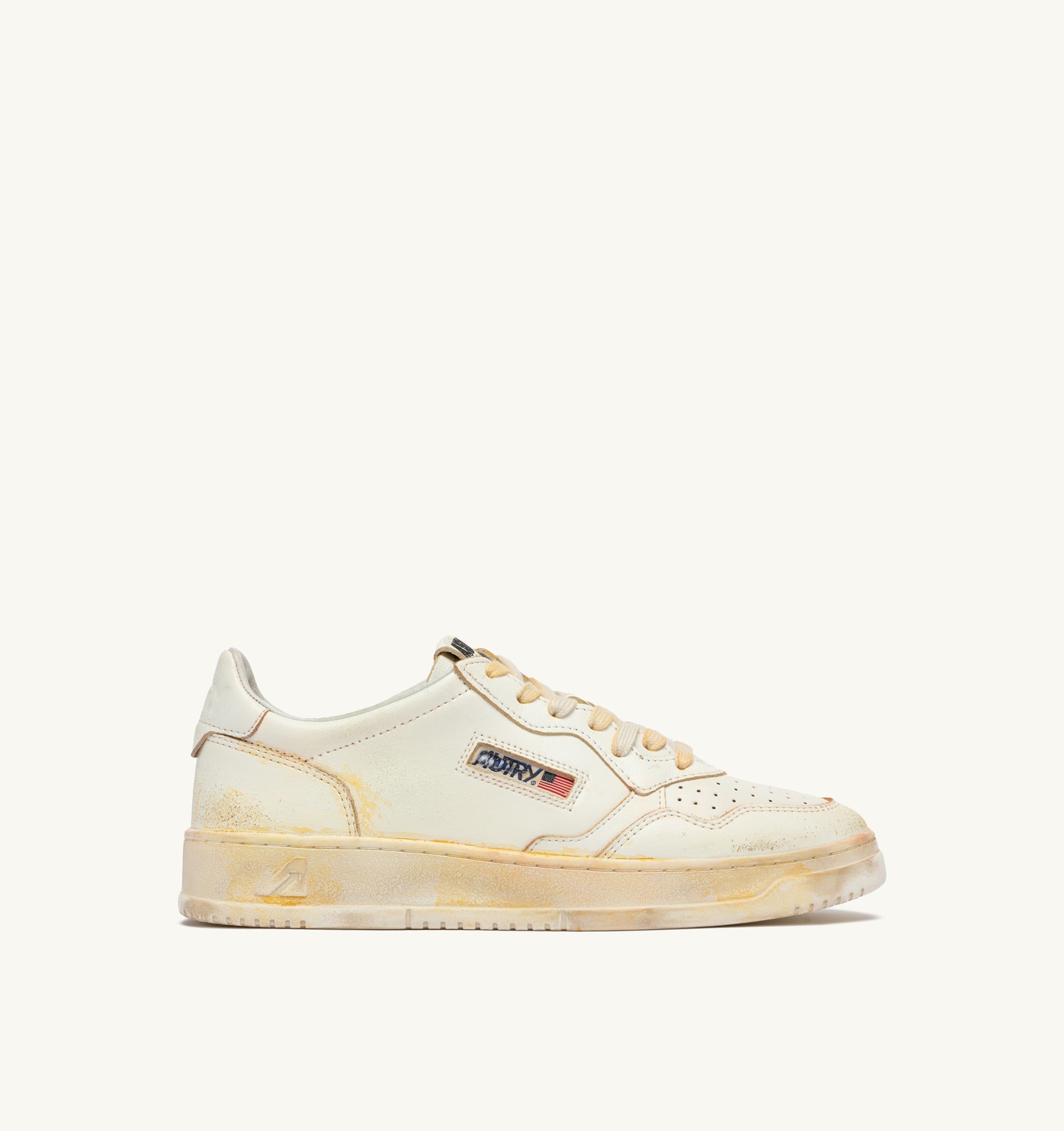 BASKETS MEDALIST LOW SUPER VINTAGE EN CUIR BLANC