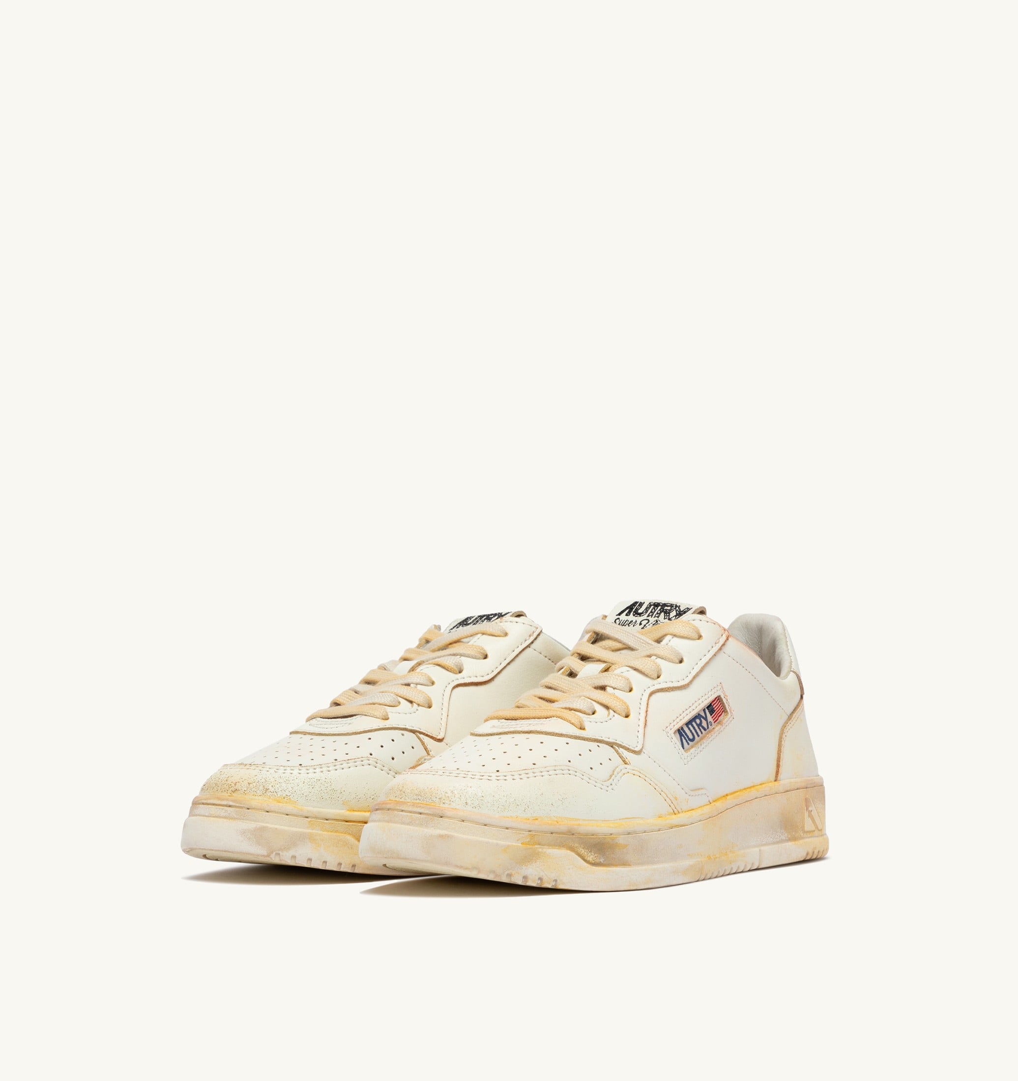 BASKETS MEDALIST LOW SUPER VINTAGE EN CUIR BLANC