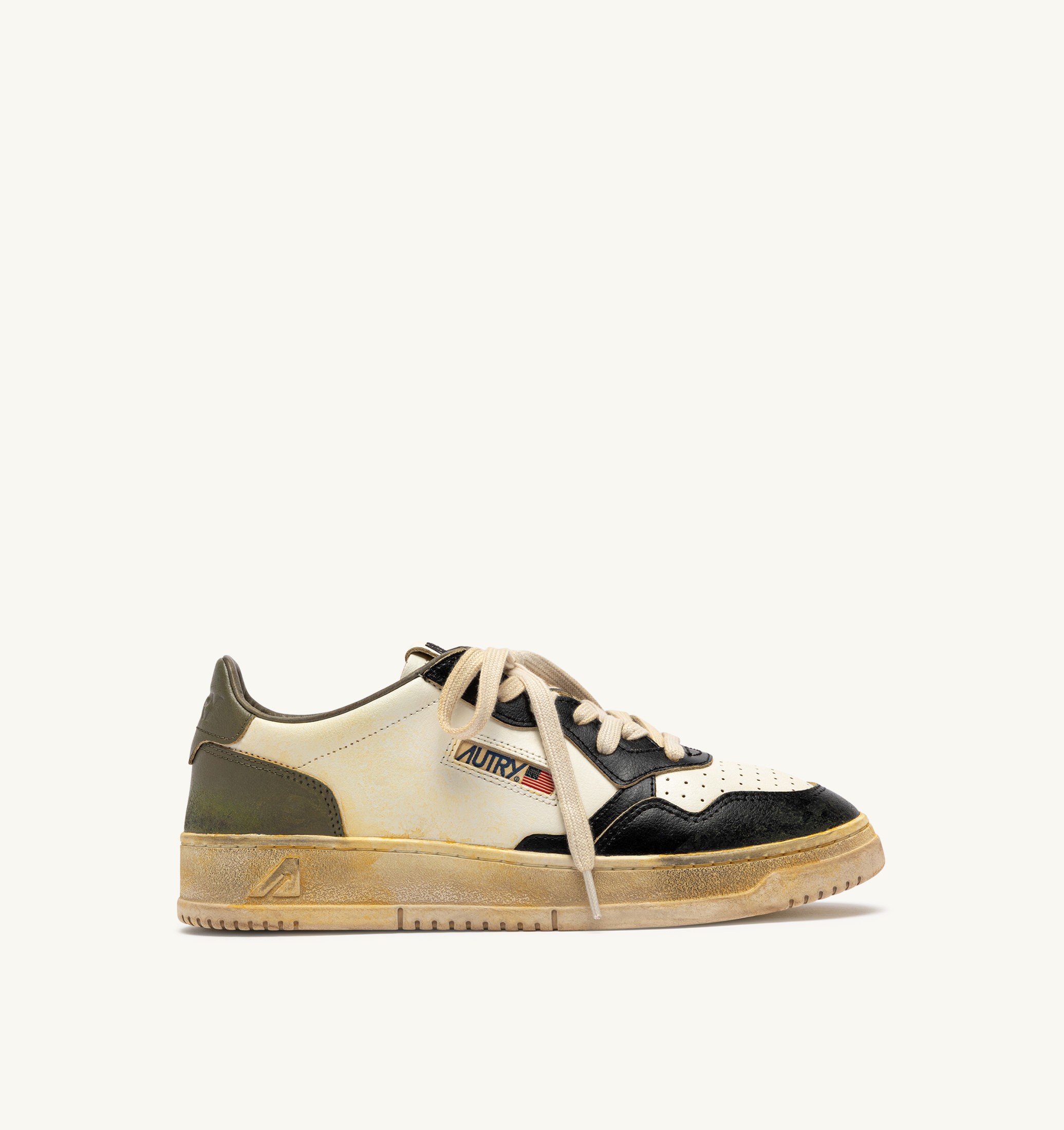 BASKETS MEDALIST LOW SUPER VINTAGE EN CUIR BLANC COVERT GREEN ET NOIR