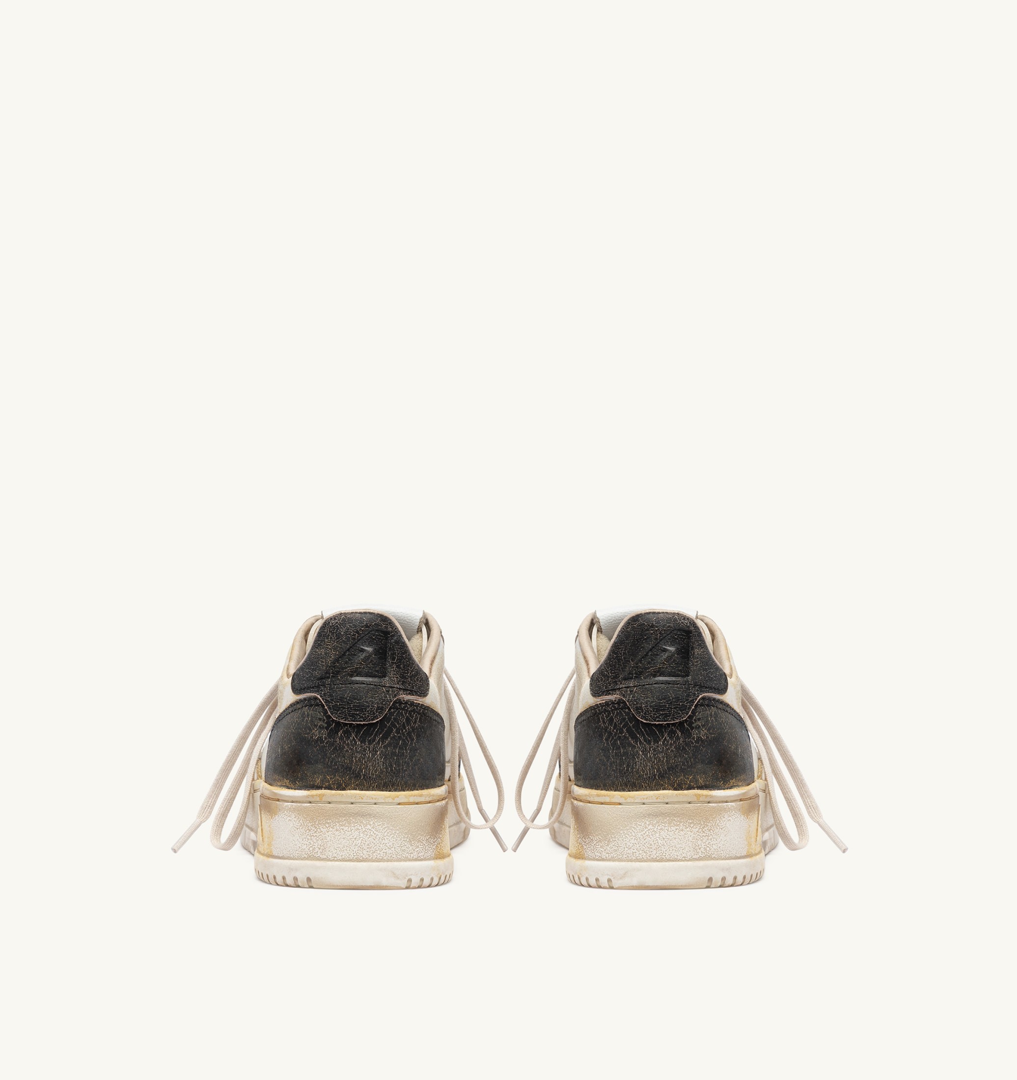 BASKETS MEDALIST LOW SUPER VINTAGE EN CUIR BLANC ET ANTIK BLACK
