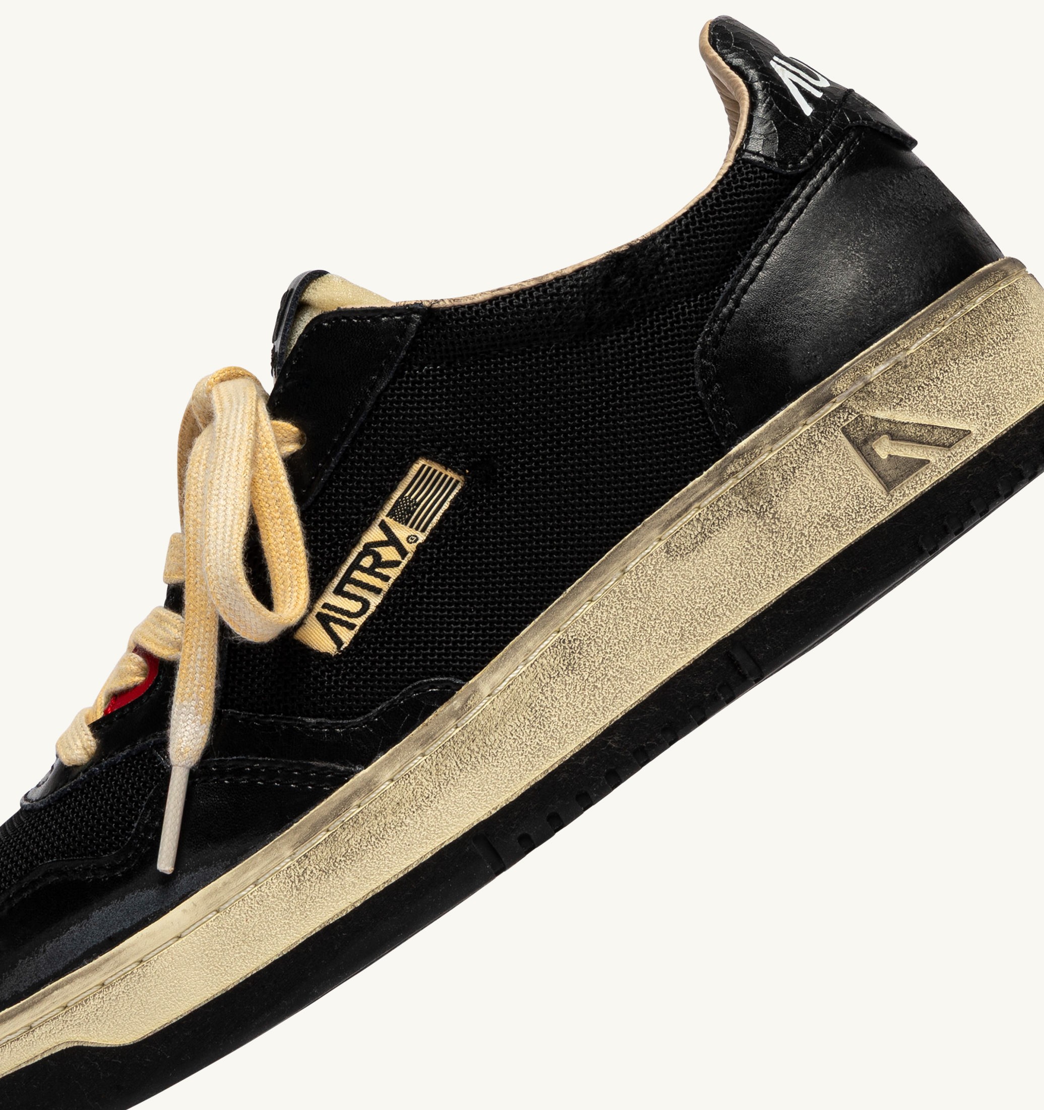BASKETS MEDALIST LOW SUPER VINTAGE EN CUIR ET DRAGON MESH NOIR