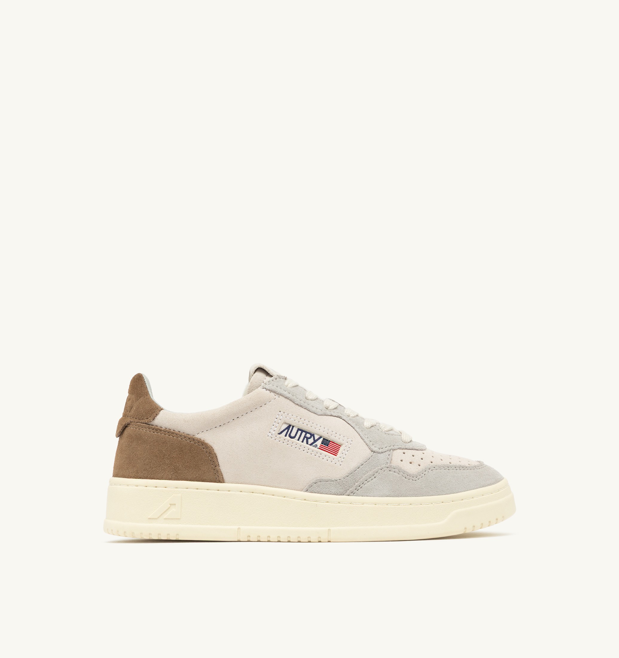 BASKETS MEDALIST LOW TRICOLORE EN DAIM BLANC CIGAR ET VAPOR