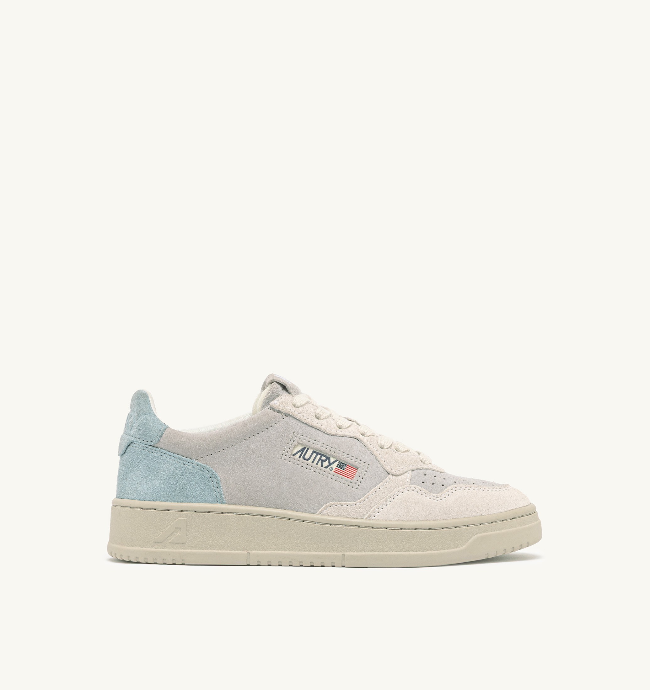 BASKETS MEDALIST LOW TRICOLORE EN DAIM BLANC SKY ET LOFT