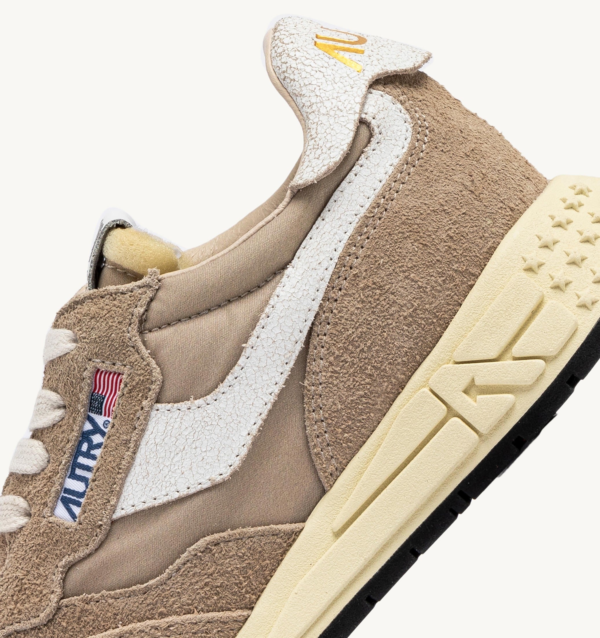 BASKETS REELWIND LOW EN NYLON ET DAIM PEPPER ET BLANC