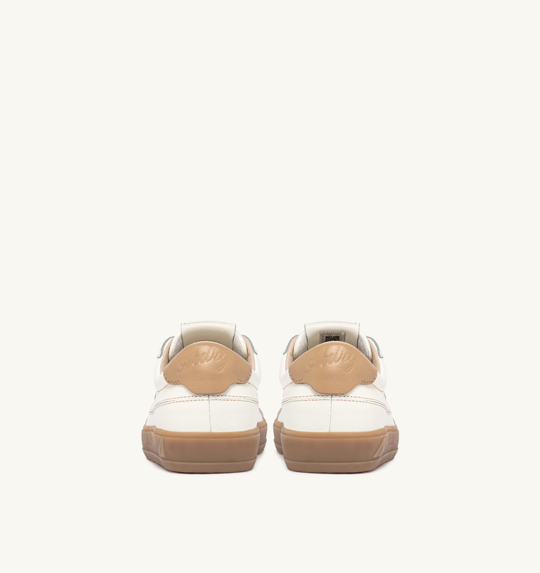 BASKETS WINDSCAPE LOW EN CUIR MARSHMALLOW ET TAN